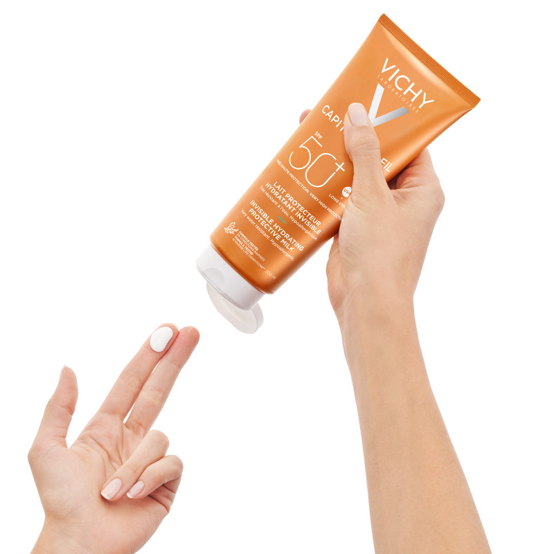VICHY CAPITAL SOLEIL SPF50+ LECHE PROTECTORA HIDRATANTE INVISIBLE 300ML - Imagen 2